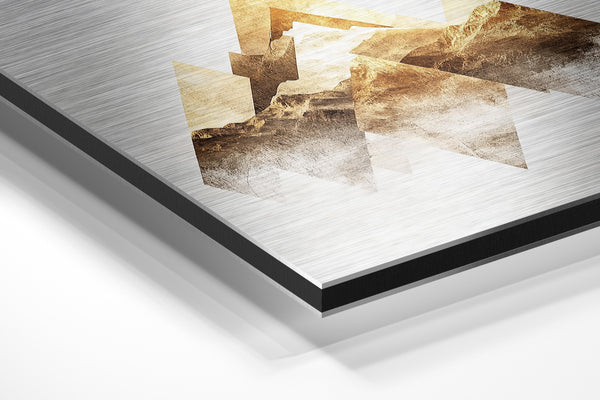 Geometric Golden Peaks