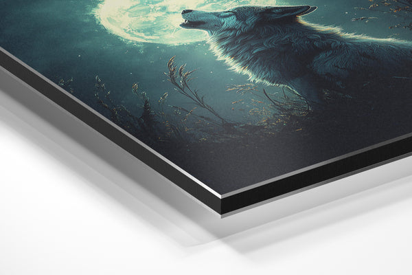 Wolf Howling at the Moon