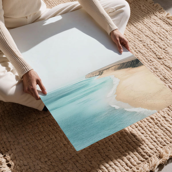 Tranquil Coastal Horizon